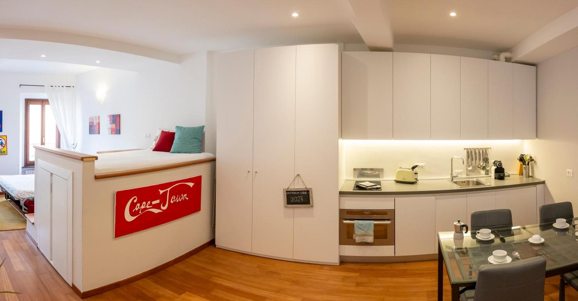 46 Santa Marta Apartment Lecco Bagian luar foto